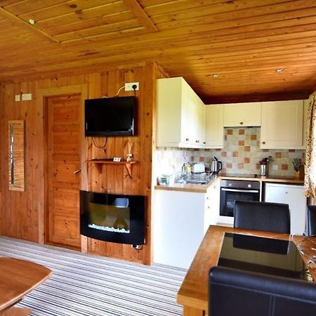 Вілла 10 Pinewood Retreat Лайм-Реджис Екстер'єр фото