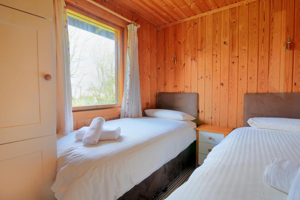 Вілла 10 Pinewood Retreat Лайм-Реджис Екстер'єр фото